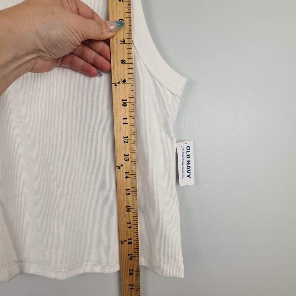 Old Navy White High Neck Ribbed Snug Tank Top Womens Medium NWT Sleeveless Basic - Picture 4 of 6